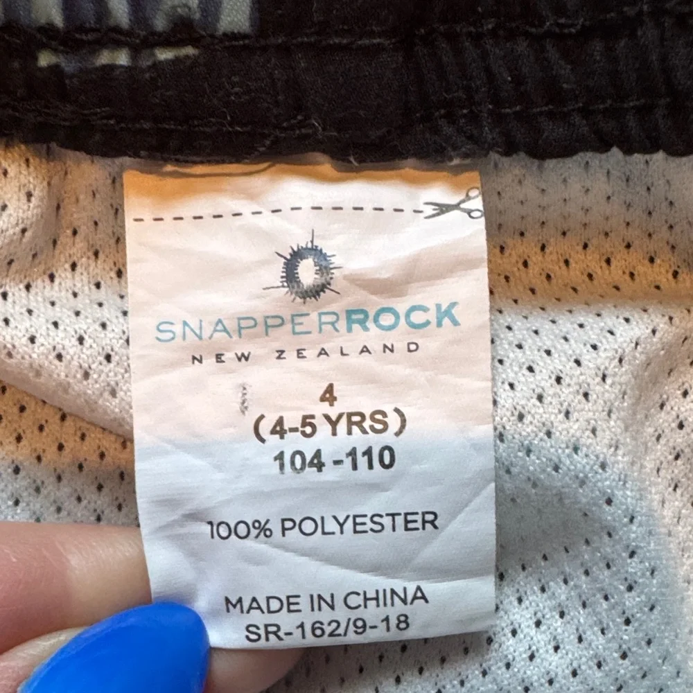 Snapper Rock Swim Trunks Bathing Suit Navy Blue Shark Print, size Kids 4/5